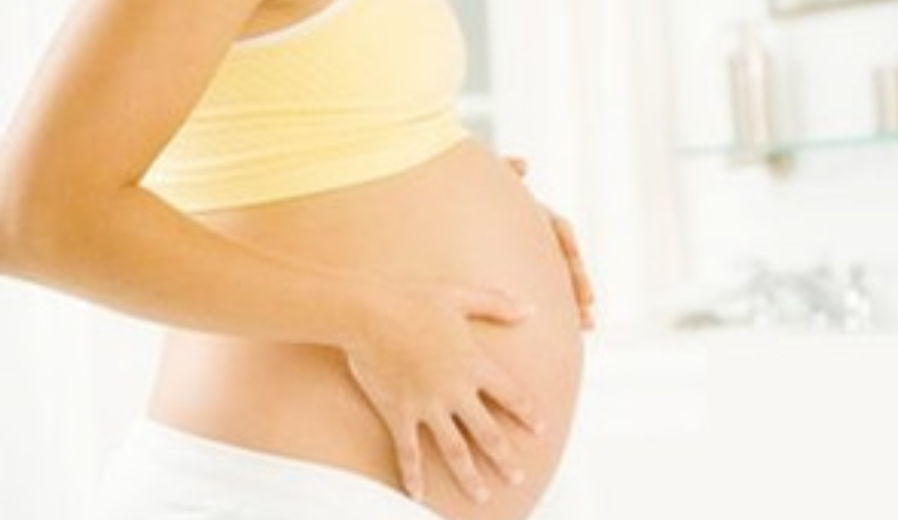 孕中期腰痛：因揭秘与应对策略